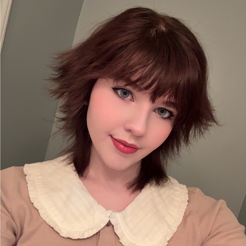 Meet your Posher, Bella